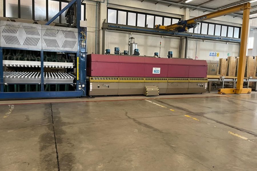 Northglass bending and tempering furnace 5000-3200